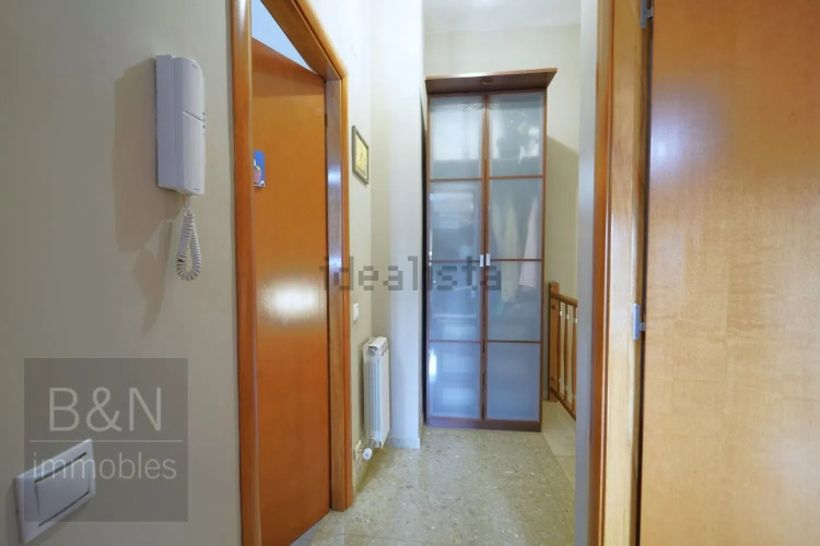 DÚPLEX EN EXCLUSIVA CON TERRAZA PRIVADA Y PLAZA DE GARAJE – UN HOGAR PARA VIVIRLO