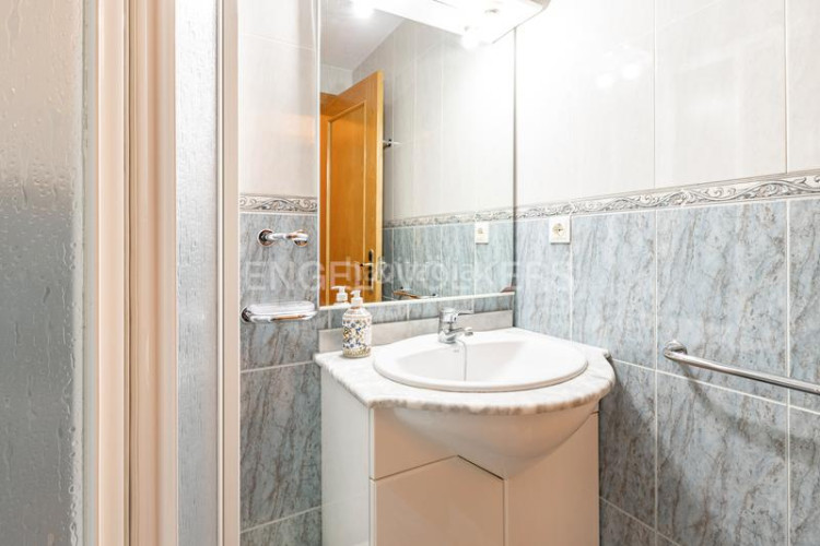 Apartamento piso del 2001 con trastero en Ca n'Aurell Terrassa