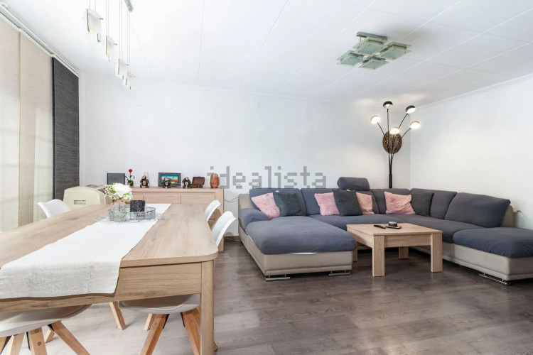 Chalet adosado en calle de Sant Damià