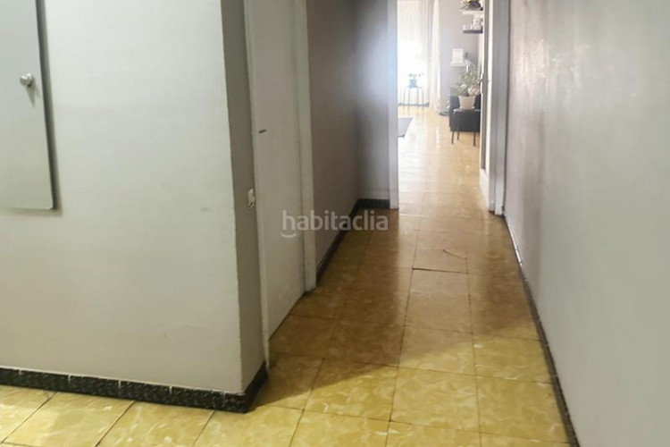 Piso al carrer nicolau tallo molt a prop de la plaça del progres i rambla en Terrassa