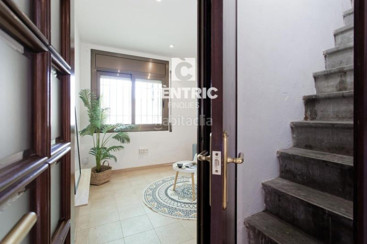 Casa  esquinera con encanto en sant pere . en Terrassa