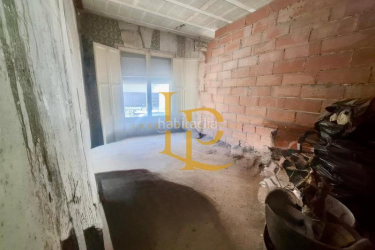 Casa  de pueblo independiente en construccion para acabar a tu gusto en Terrassa
