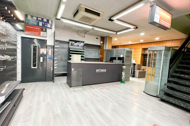 Calle Ample, Sant Pere