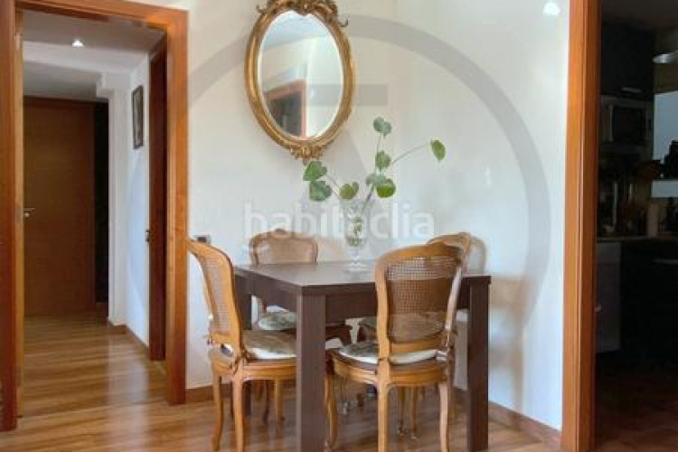 Piso muy amplio y reformado! en San Pere Terrassa