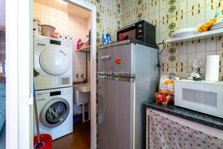 Casa  143 m2 amb pati 40 m2 sud i garatge per 2 cotxes en Terrassa