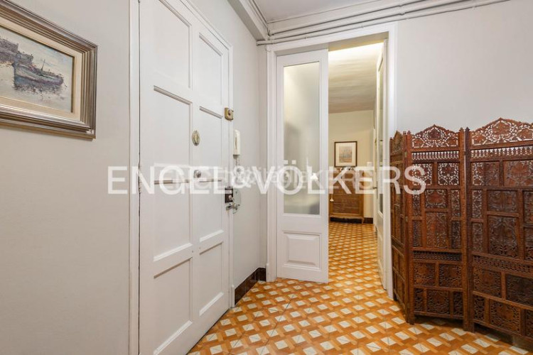 Apartamento vive en el corazón con historia, estilo y todo el confort actual en Terrassa