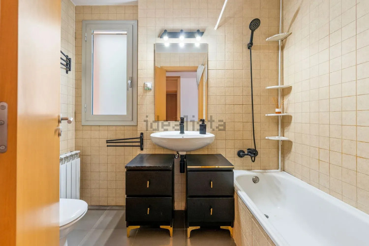 Chalet adosado en Barrio Roc Blanc