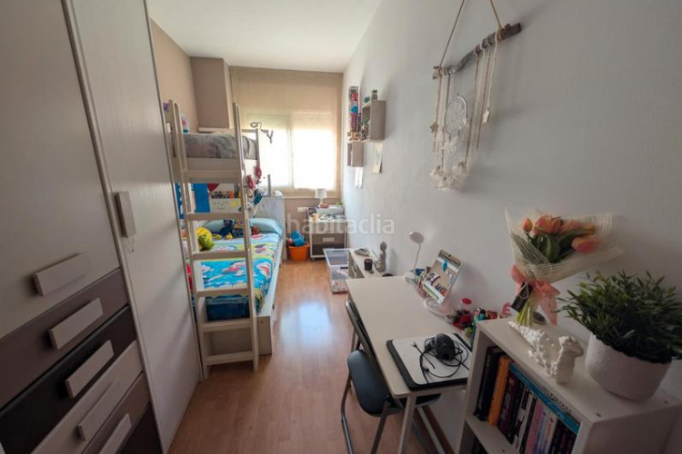 Piso zona de Egara. soleado piso de 2habs. + 1lav. en Terrassa