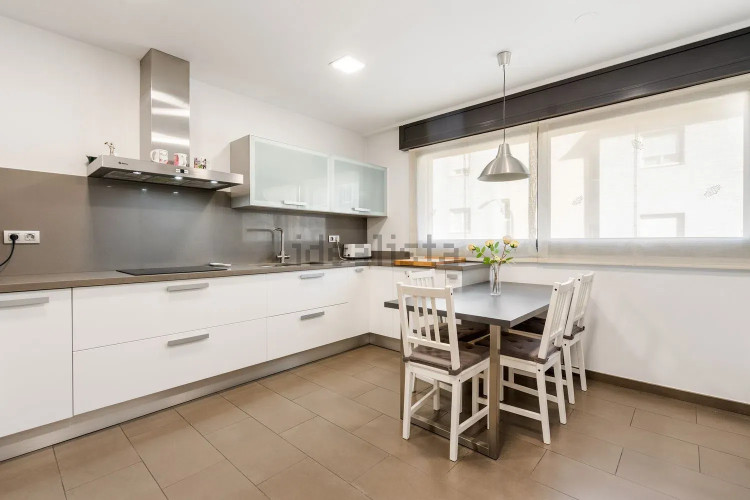Chalet adosado en Barrio Les Arenes
