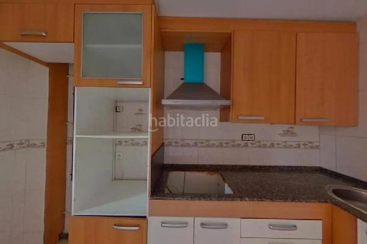 Piso ¡espacioso piso , ideal para familias! en La Maurina Terrassa