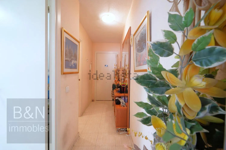 Piso en Barrio Les Arenes