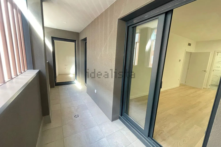 Piso en calle Transversal, 181