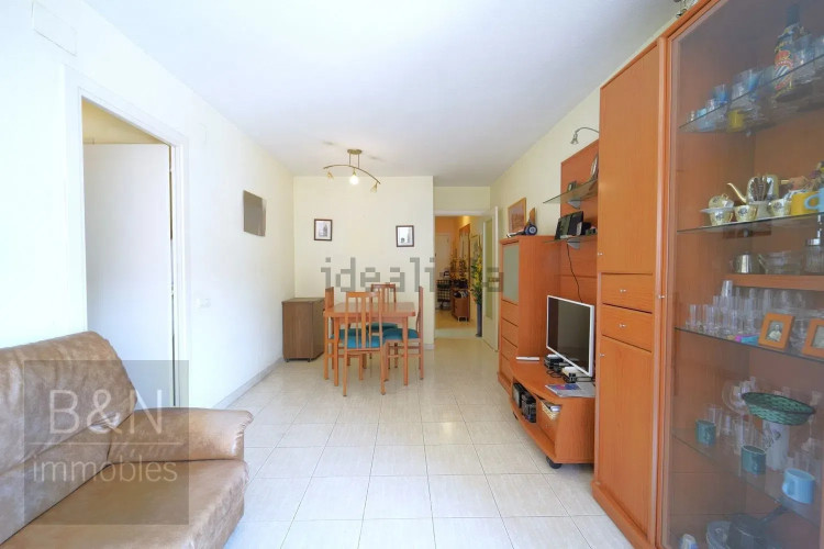 Piso en Barrio Les Arenes