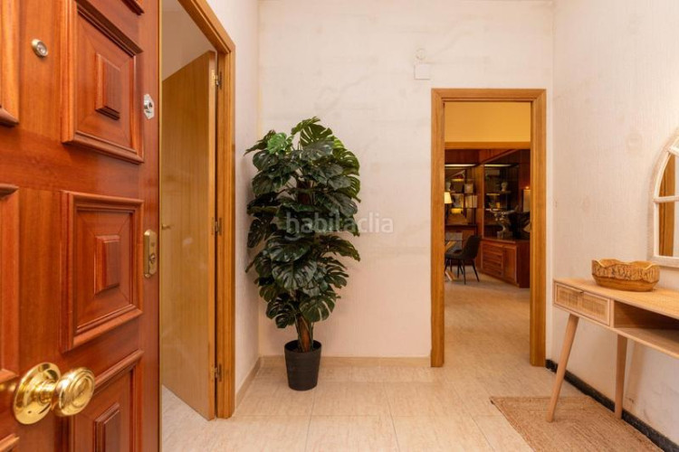 Planta baja en calle de galileu 341 jardí privat amb espai verd únic i amb pàrquing en Terrassa