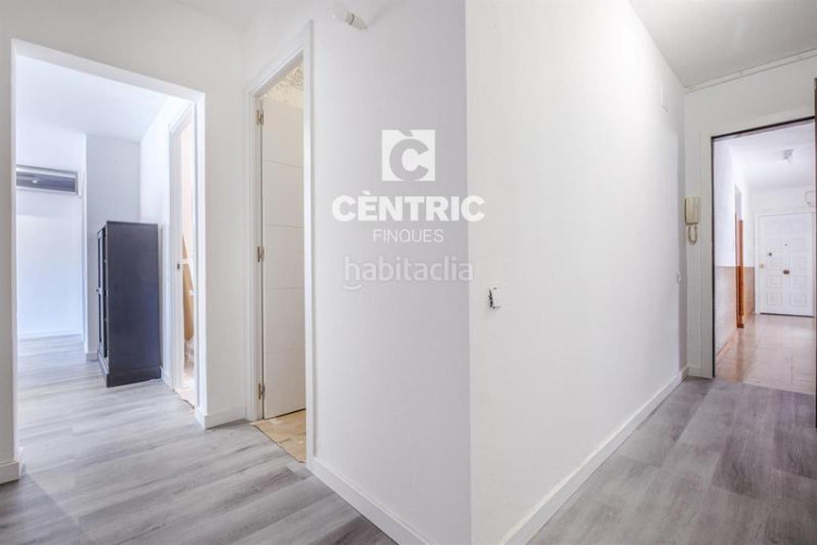 Piso ático reformado en La Cogullada Terrassa