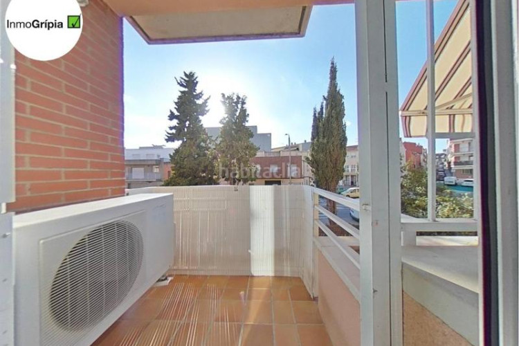 Piso  en venta en les arenescan montllorla grípia08227 en Terrassa