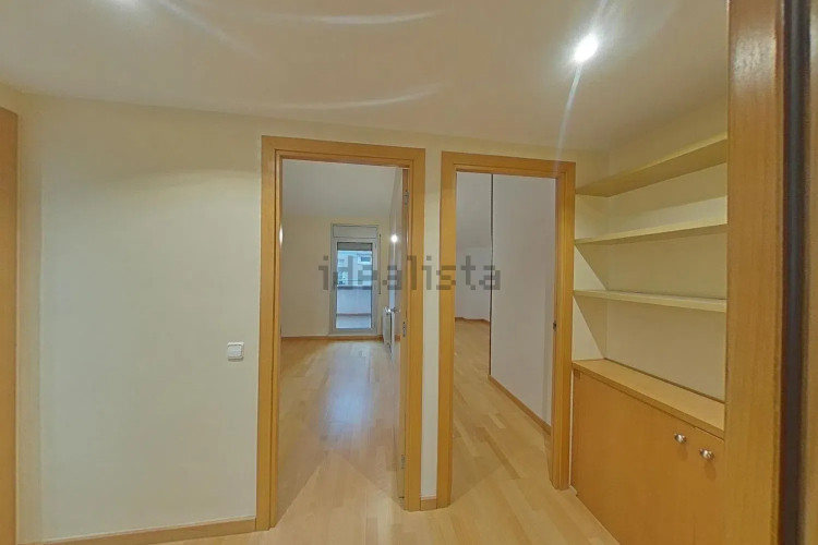 ESPECTACULAR DÚPLEX DE 4DORMITORIOS+3BAÑOS +BALCON+TERRAZA + PARKING (17M).