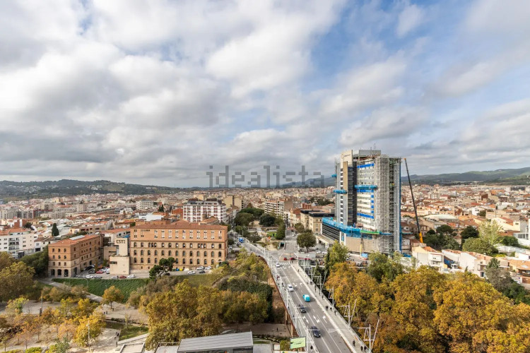 Dúplex en Barrio Centre