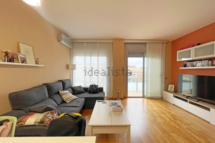 Piso en Barrio Les Arenes