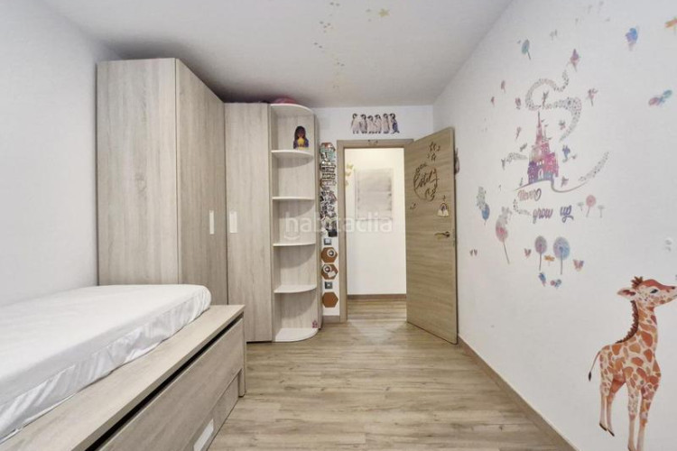 Planta baja  reformada totalmente de 3 hab en Terrassa