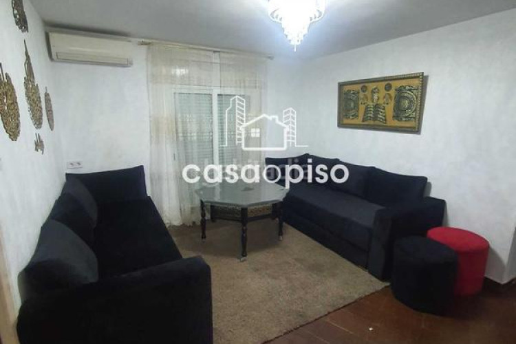 Piso  reformado en La Cogullada 3 dormitorios, 1 baño, todo exterior, cocina individual, con dos balcones uno de 6m y otro de 4m y en Terrassa