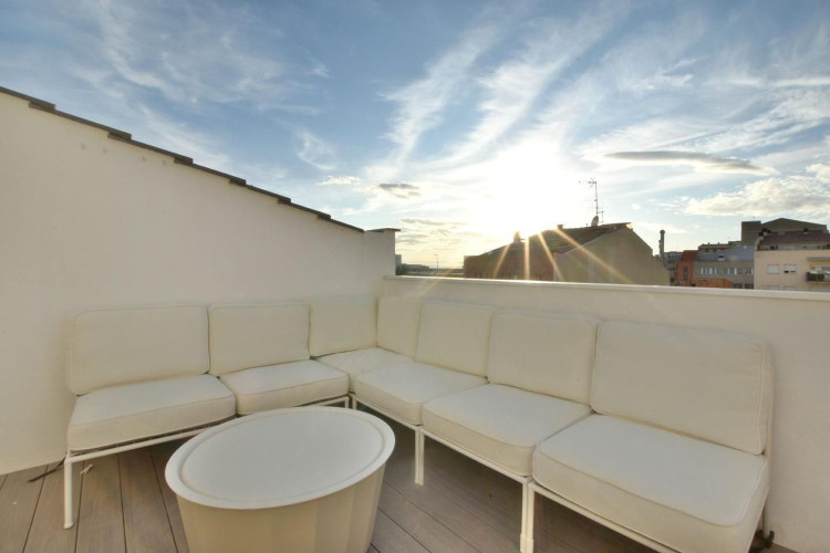 Calle de Sevilla, Egara