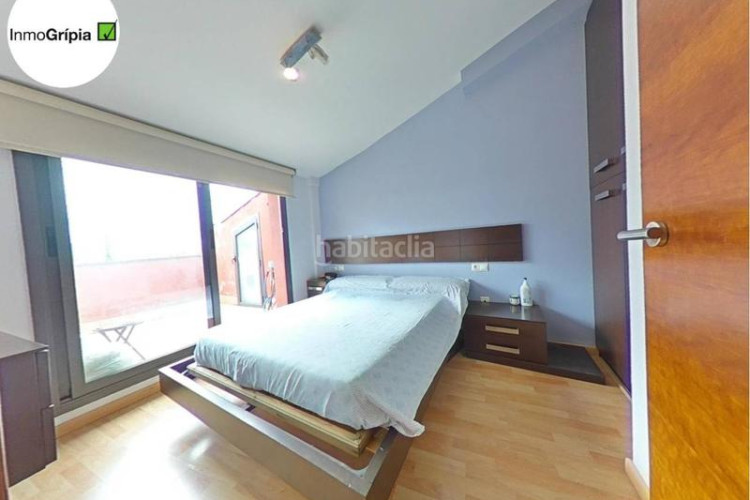 Dúplex piso en venta en les arenescan montllorla grípia08227 en Terrassa