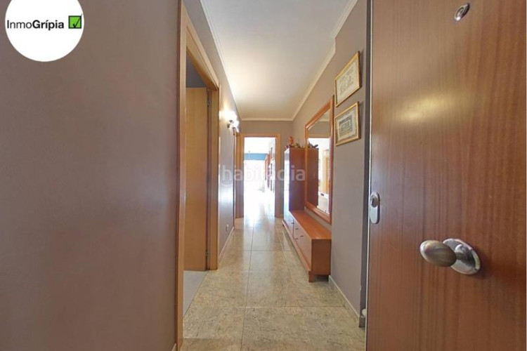 Piso  en venta en les arenescan montllorla grípia08227 en Terrassa