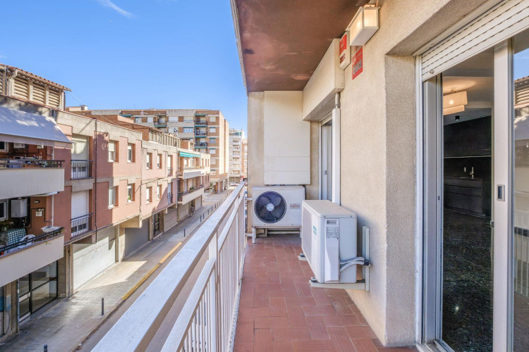 Vallparadu00EDs - Antic Poble de Sant Pere