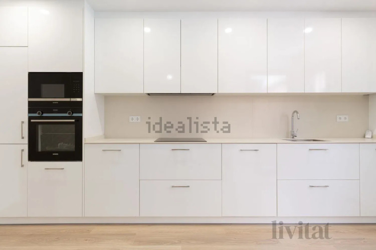 Piso en calle Transversal, 181