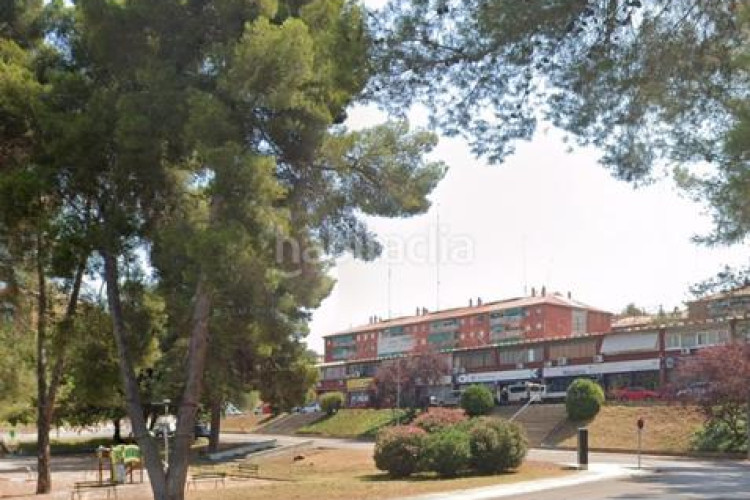 Piso bajos de 3 hab en venta en Can Parellada Terrassa