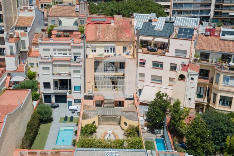 Dúplex joya modernista en el corazón en Barri del Centre Terrassa