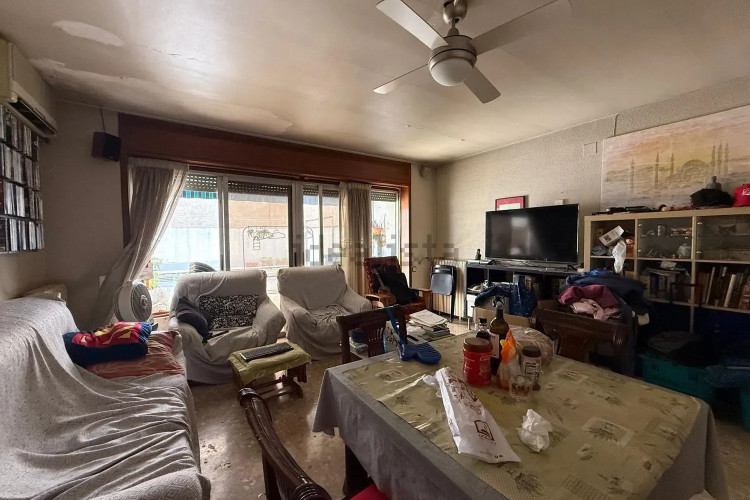 Chalet adosado en CL Sant Lloren, De