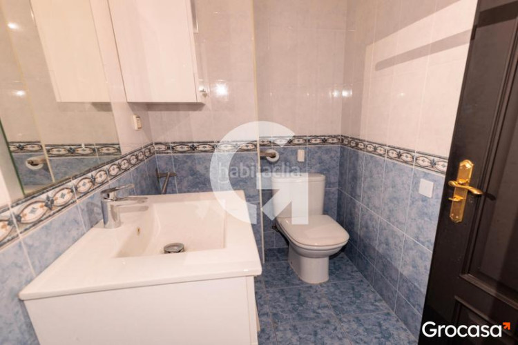 Piso amplio piso con balcón en Les Arenes - La Grípia - Can Montllor Terrassa