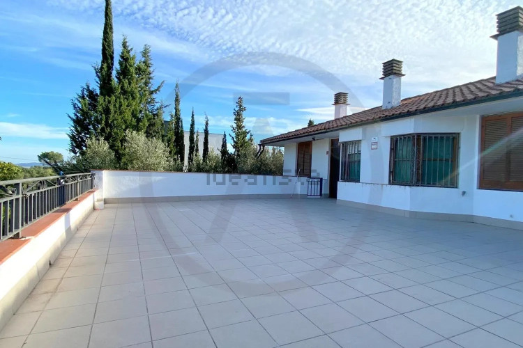 Casa independiente en paseo de Matadepera