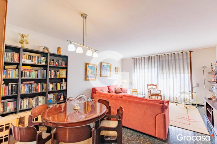 Casa amplia casa para dos familias en Les Arenes - La Grípia - Can Montllor Terrassa