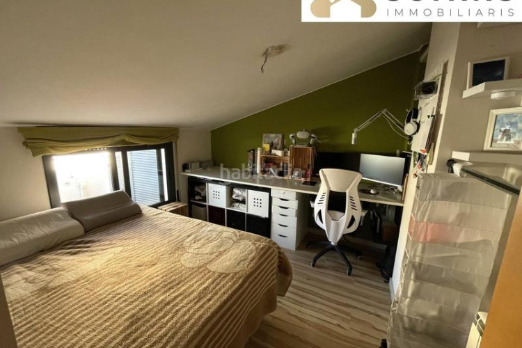 Dúplex con terrazas y fuego a tierra en sant pere en Terrassa