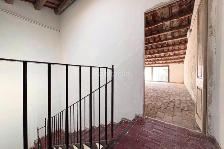 Casa junto a rambla de egara en Segle XX Terrassa
