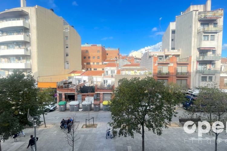 Francesc Maciu00E0, Sant Pere Nord