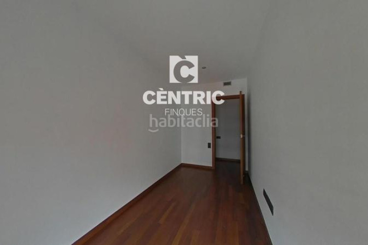 Piso  espacioso con 3 habitaciones ideal familias modernas! en Terrassa