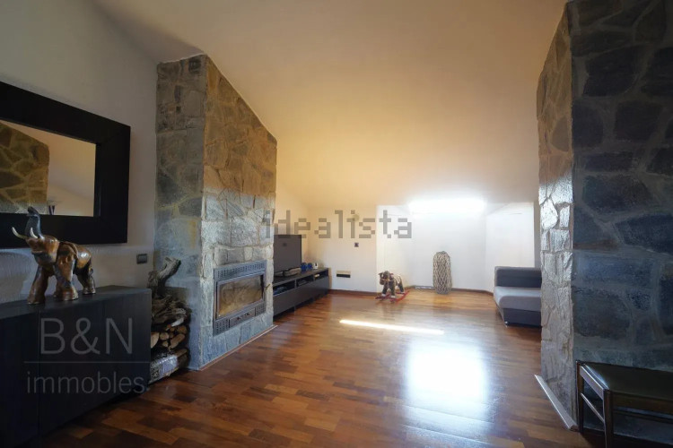 Dúplex en Barrio La Maurina