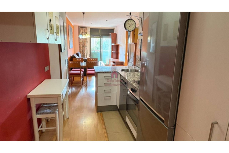 Poetesa Capara, Sant Pere Nord