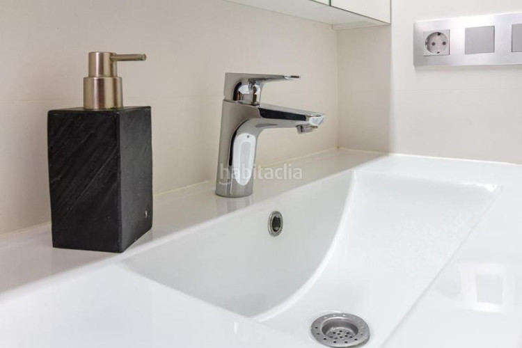 Dúplex todas las habitaciones son exteriores en Cementiri Vell Terrassa