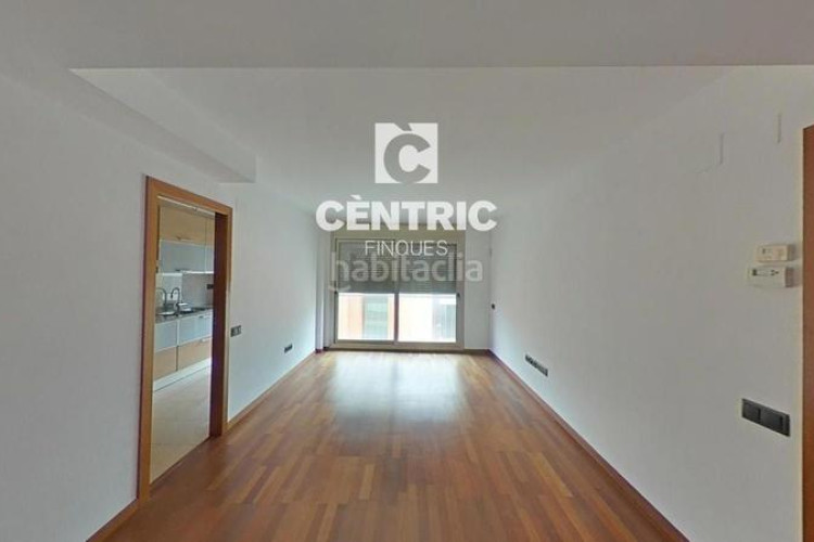 Piso  espacioso con 3 habitaciones ideal familias modernas! en Terrassa