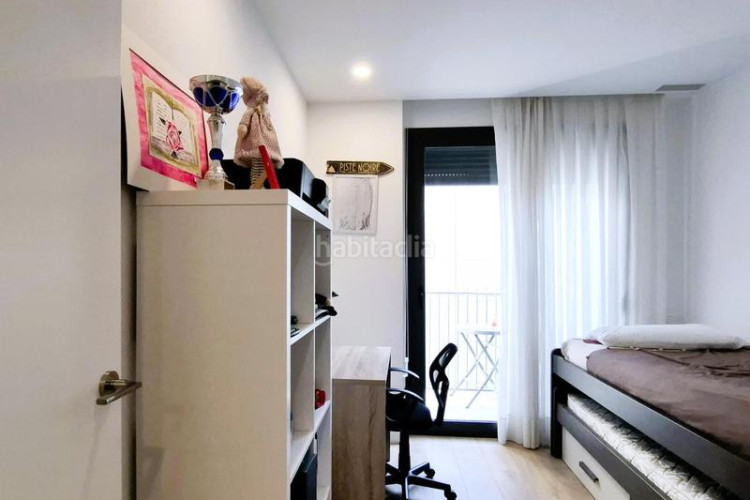 Piso seminou any 2019 nomes estrenat a dr ulles cantonada amb galileu en Terrassa