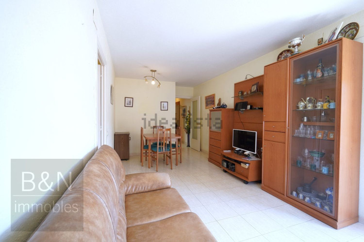 Piso en Barrio Les Arenes