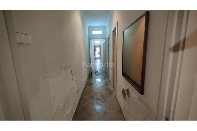 Casa adosada venta casa adosada a reformar con muchas posibilidades. en Terrassa