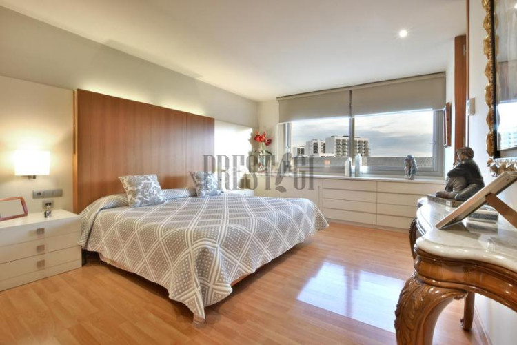 Casa espectacular casa en venta cerca de la avenida jaume i! en Terrassa