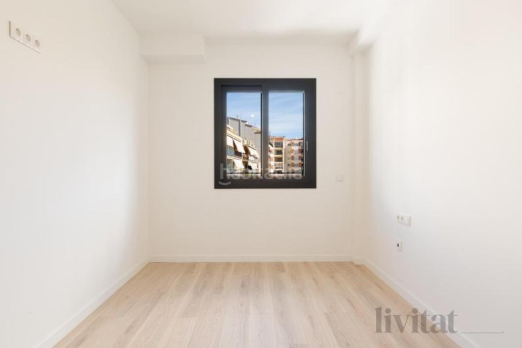 Piso en calle transversal 181 en San Pere Terrassa