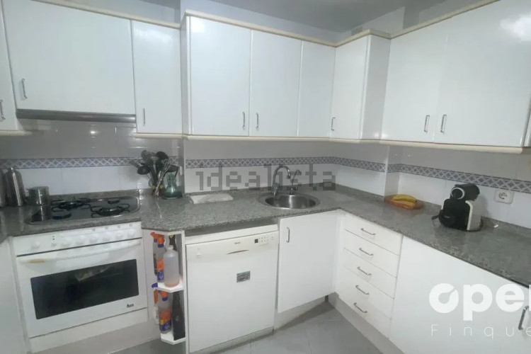 Piso en plaza del Mestre Serrat